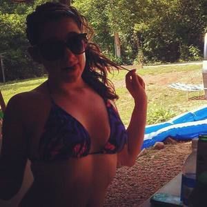 Meet your Posher, Carla